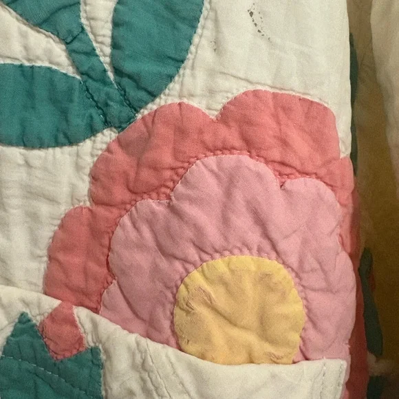 Psychic Outlaw Handmade Quilted Floral Cropped Jacket in Cream, Pink & Green - Picture 3 of 5